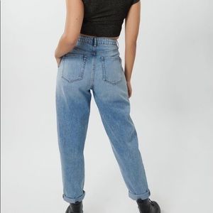 GARAGE 80s MOM JEANS SIZE 07